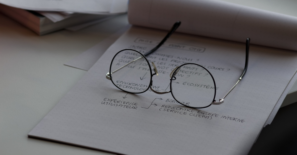 glasses, notes